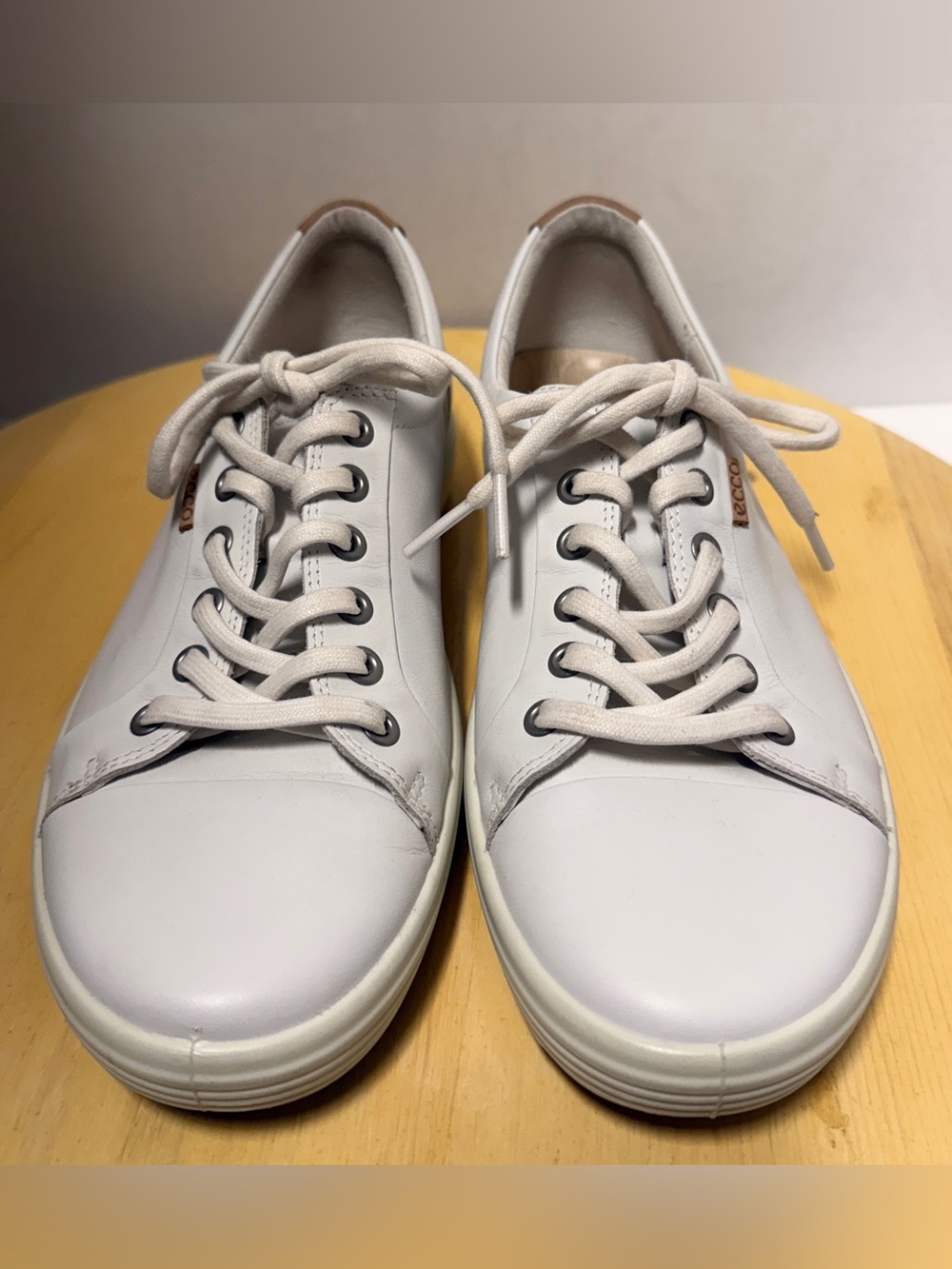 ECCO Soft 7 Women’s White Leather Lace-Up Fashion Sneakers 10-10.5 (41)